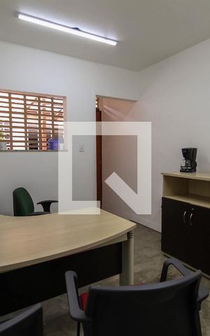 Apartamento para alugar com 170m², 3 quartos e 1 vaga Apartamento para alugar com 170m², 3 quartos e 1 vagaSala de Reunião