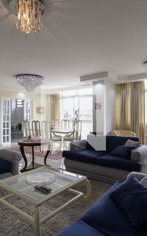 Apartamento para alugar com 170m², 3 quartos e 1 vaga Apartamento para alugar com 170m², 3 quartos e 1 vagaSala