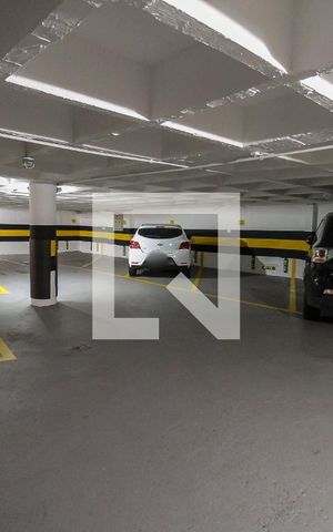 Apartamento para alugar com 170m², 3 quartos e 1 vaga Apartamento para alugar com 170m², 3 quartos e 1 vagaGaragem