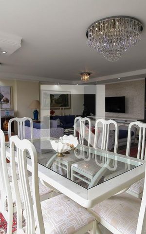 Apartamento para alugar com 170m², 3 quartos e 1 vaga Apartamento para alugar com 170m², 3 quartos e 1 vagaSala