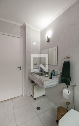 Apartamento para alugar com 170m², 3 quartos e 1 vaga Apartamento para alugar com 170m², 3 quartos e 1 vagaBanheiro
