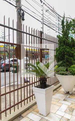Apartamento para alugar com 170m², 3 quartos e 1 vaga Apartamento para alugar com 170m², 3 quartos e 1 vagaEntrada