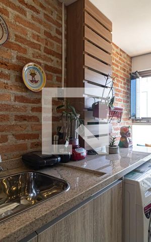 Apartamento à venda com 70m², 2 quartos e 1 vaga Apartamento à venda com 70m², 2 quartos e 1 vagaÁrea de Serviço