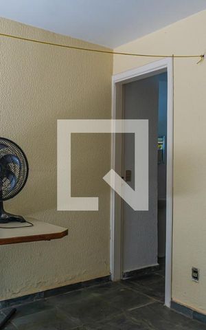 Casa à venda com 380m², 4 quartos e 4 vagas Casa à venda com 380m², 4 quartos e 4 vagasQuarto de Serviço