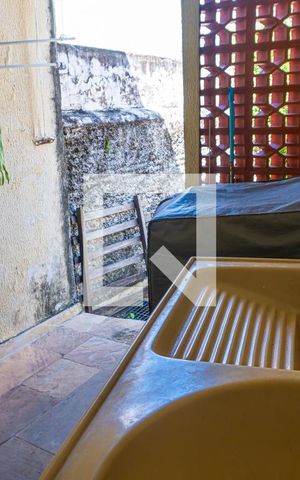 Casa à venda com 380m², 4 quartos e 4 vagas Casa à venda com 380m², 4 quartos e 4 vagasÁrea de Serviço