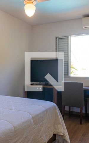 Casa à venda com 380m², 4 quartos e 4 vagas Casa à venda com 380m², 4 quartos e 4 vagasQuarto 2