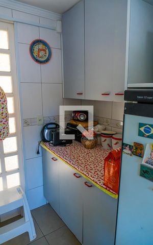 Casa à venda com 380m², 4 quartos e 4 vagas Casa à venda com 380m², 4 quartos e 4 vagasCozinha