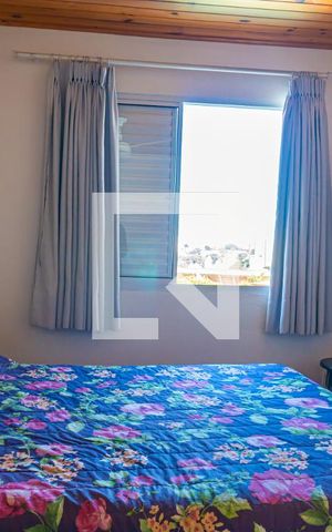 Casa à venda com 380m², 4 quartos e 4 vagas Casa à venda com 380m², 4 quartos e 4 vagasSuíte 1