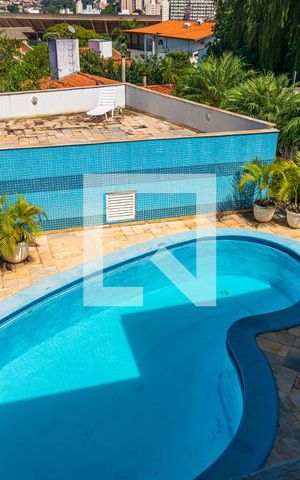 Casa à venda com 380m², 4 quartos e 4 vagas Casa à venda com 380m², 4 quartos e 4 vagasSuíte 1