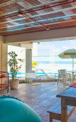 Casa à venda com 380m², 4 quartos e 4 vagas Casa à venda com 380m², 4 quartos e 4 vagasQuintal
