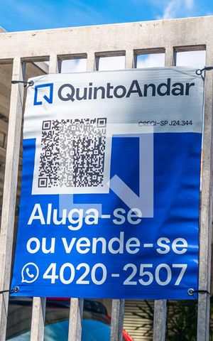 Casa à venda com 380m², 4 quartos e 4 vagas Casa à venda com 380m², 4 quartos e 4 vagasPlaca