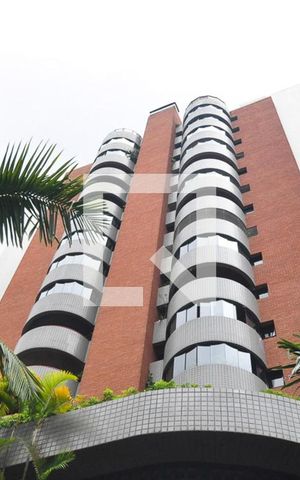 Apartamento à venda com 140m², 3 quartos e 2 vagasFachada