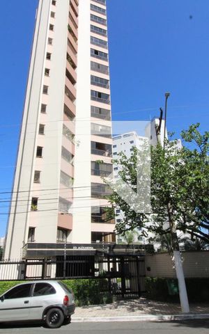 Apartamento à venda com 187m², 3 quartos e 3 vagasFachada