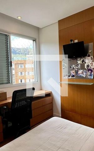 Apartamento à venda com 320m², 4 quartos e 4 vagas Apartamento à venda com 320m², 4 quartos e 4 vagasSuíte 2