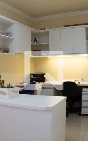 Apartamento à venda com 230m², 4 quartos e 1 vagaQUARTO 04