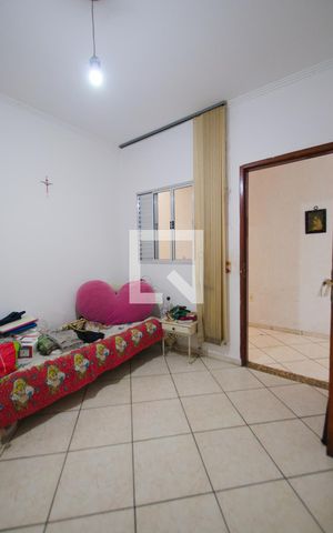 Casa à venda com 255m², 4 quartos e 4 vagasQuarto 3