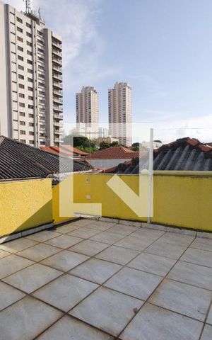 Casa à venda com 255m², 4 quartos e 4 vagasVaranda