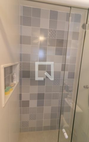 Casa de condomínio para alugar com 200m², 4 quartos e 2 vagas Casa de condomínio para alugar com 200m², 4 quartos e 2 vagasSuíte - Banheiro