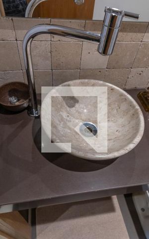 Casa de condomínio para alugar com 200m², 4 quartos e 2 vagas Casa de condomínio para alugar com 200m², 4 quartos e 2 vagasLavabo