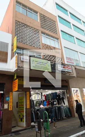Apartamento à venda com 150m², 2 quartos e sem vagaFachada e portaria