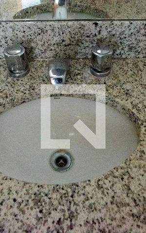 Apartamento à venda com 130m², 2 quartos e 2 vagas Apartamento à venda com 130m², 2 quartos e 2 vagasbanheiro social