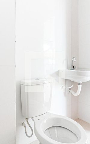 Studio à venda com 37m², 2 quartos e sem vaga Studio à venda com 37m², 2 quartos e sem vagaBanheiro