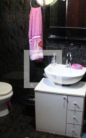 Casa à venda com 150m², 3 quartos e sem vagaBanheiro
