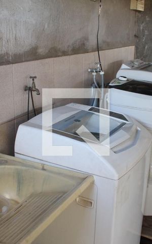 Casa à venda com 150m², 3 quartos e sem vagaÁrea de Serviço