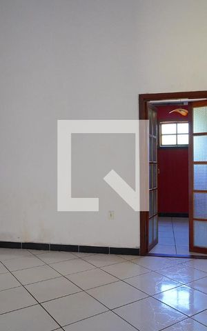 Casa à venda com 150m², 3 quartos e 5 vagasSala