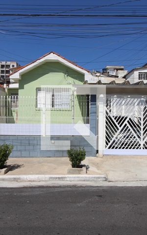 Casa à venda com 500m², 2 quartos e 1 vagaFachada