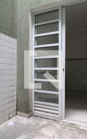 Casa de condomínio à venda com 70m², 2 quartos e sem vagaLavanderia