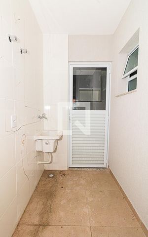 Apartamento para alugar com 45m², 2 quartos e sem vaga Apartamento para alugar com 45m², 2 quartos e sem vagaÁrea de Serviço