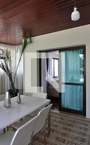 Apartamento à venda com 240m², 4 quartos e 3 vagasSala 2