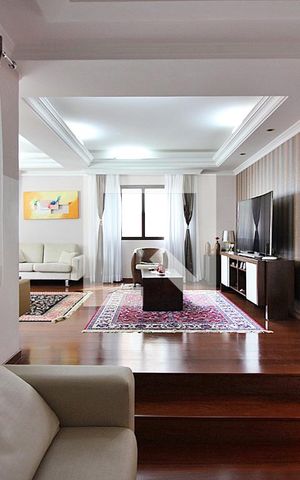 Apartamento à venda com 240m², 4 quartos e 3 vagasSala de TV