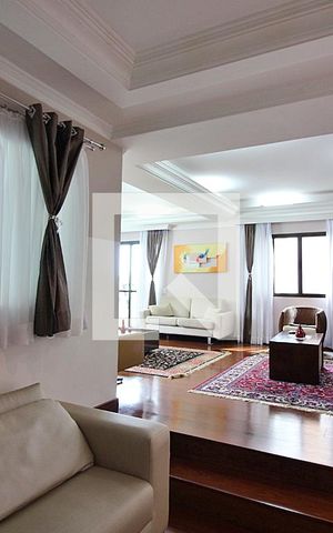 Apartamento à venda com 240m², 4 quartos e 3 vagasSala de TV