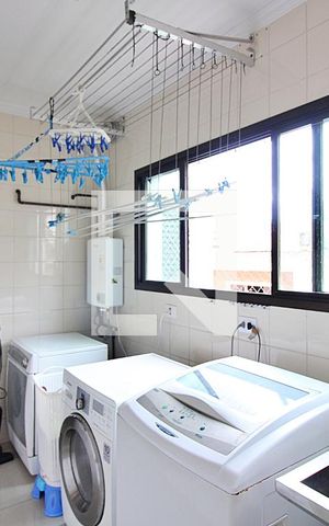 Apartamento à venda com 240m², 4 quartos e 3 vagasÁrea de Serviço