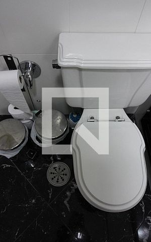 Apartamento à venda com 240m², 4 quartos e 3 vagasBanheiro do Sacada do Quarto 1 - Suíte