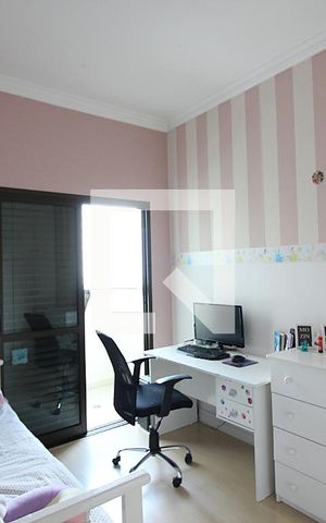 Apartamento à venda com 240m², 4 quartos e 3 vagasQuarto 3