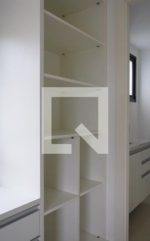Studio à venda com 38m², 1 quarto e 1 vagaSala - armários