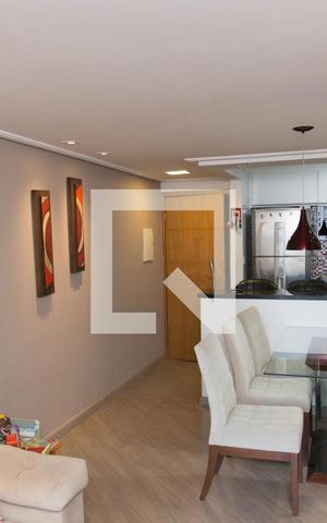 Apartamento à venda com 69m², 3 quartos e 1 vaga Apartamento à venda com 69m², 3 quartos e 1 vagaSala