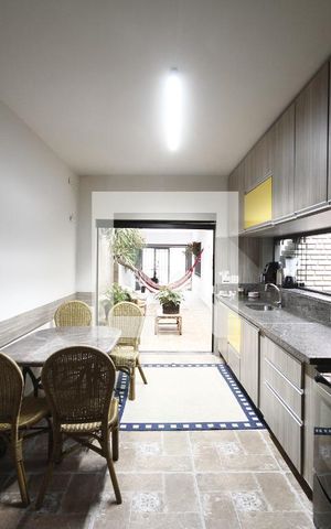 Casa à venda com 250m², 3 quartos e 4 vagasCozinha