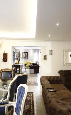 Casa à venda com 250m², 3 quartos e 4 vagasSala