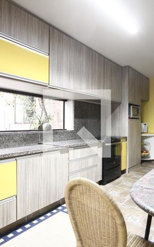 Casa à venda com 250m², 3 quartos e 4 vagasCozinha
