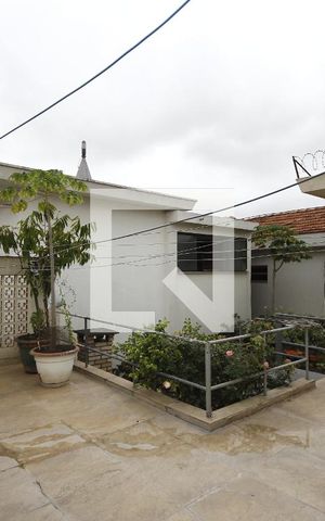 Casa à venda com 250m², 3 quartos e 4 vagasÁrea de Serviço
