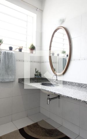 Casa à venda com 250m², 3 quartos e 4 vagasBanheiro