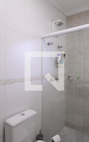 Casa à venda com 130m², 4 quartos e 2 vagas Casa à venda com 130m², 4 quartos e 2 vagasBanheiro do Quarto 3