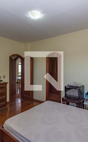 Apartamento para alugar com 320m², 3 quartos e 3 vagas Apartamento para alugar com 320m², 3 quartos e 3 vagasSuíte