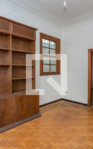 Casa para alugar com 700m², 4 quartos e 8 vagas Casa para alugar com 700m², 4 quartos e 8 vagasSala 2