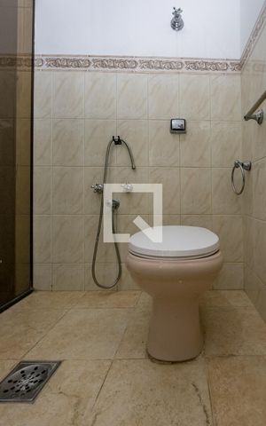 Casa para alugar com 700m², 4 quartos e 8 vagas Casa para alugar com 700m², 4 quartos e 8 vagasBanheiro Social