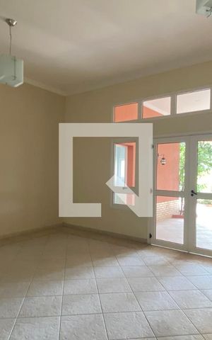 Casa de condomínio à venda com 1400m², 5 quartos e 6 vagasSalão de Festas